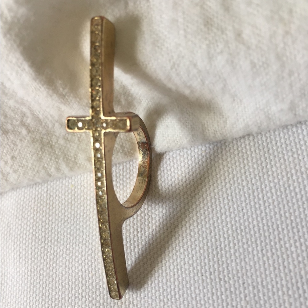 Cross statement ring - Picture 2 of 6