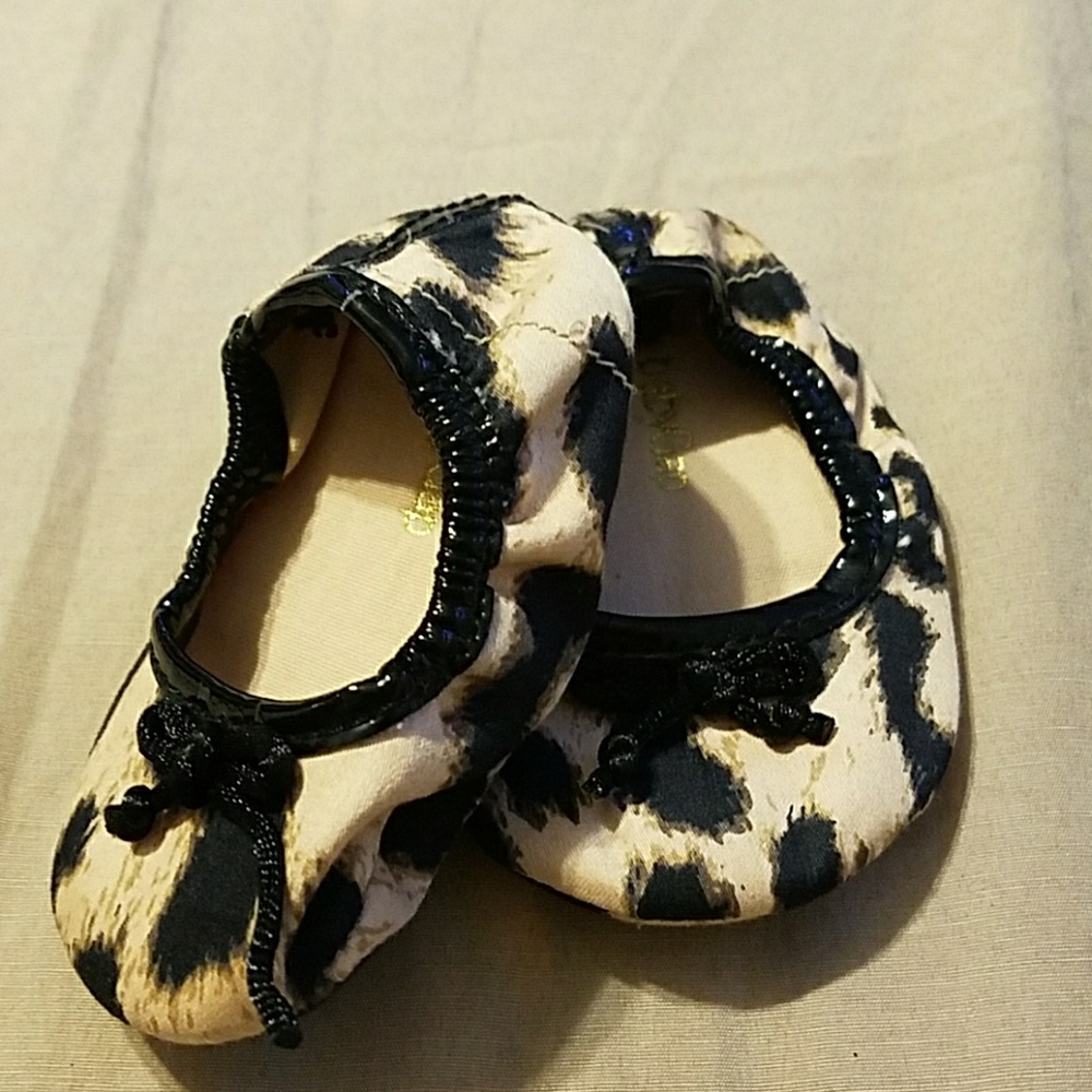 Baby girl crib shoes