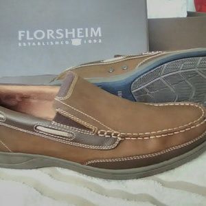 Men's Lakeside slip on Stone color