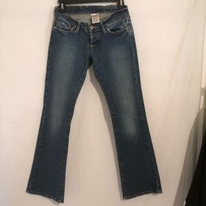 Lucky brand women’s lil Maggie jean