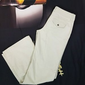 Women's Tommy Hilfigure Kakhis Size: 6