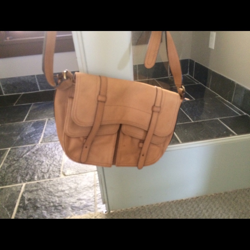 Meet your Posher, Liza