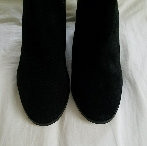 H by Hudson Sefton Ankle Boots**Holiday Sale Price - Picture 5 of 8