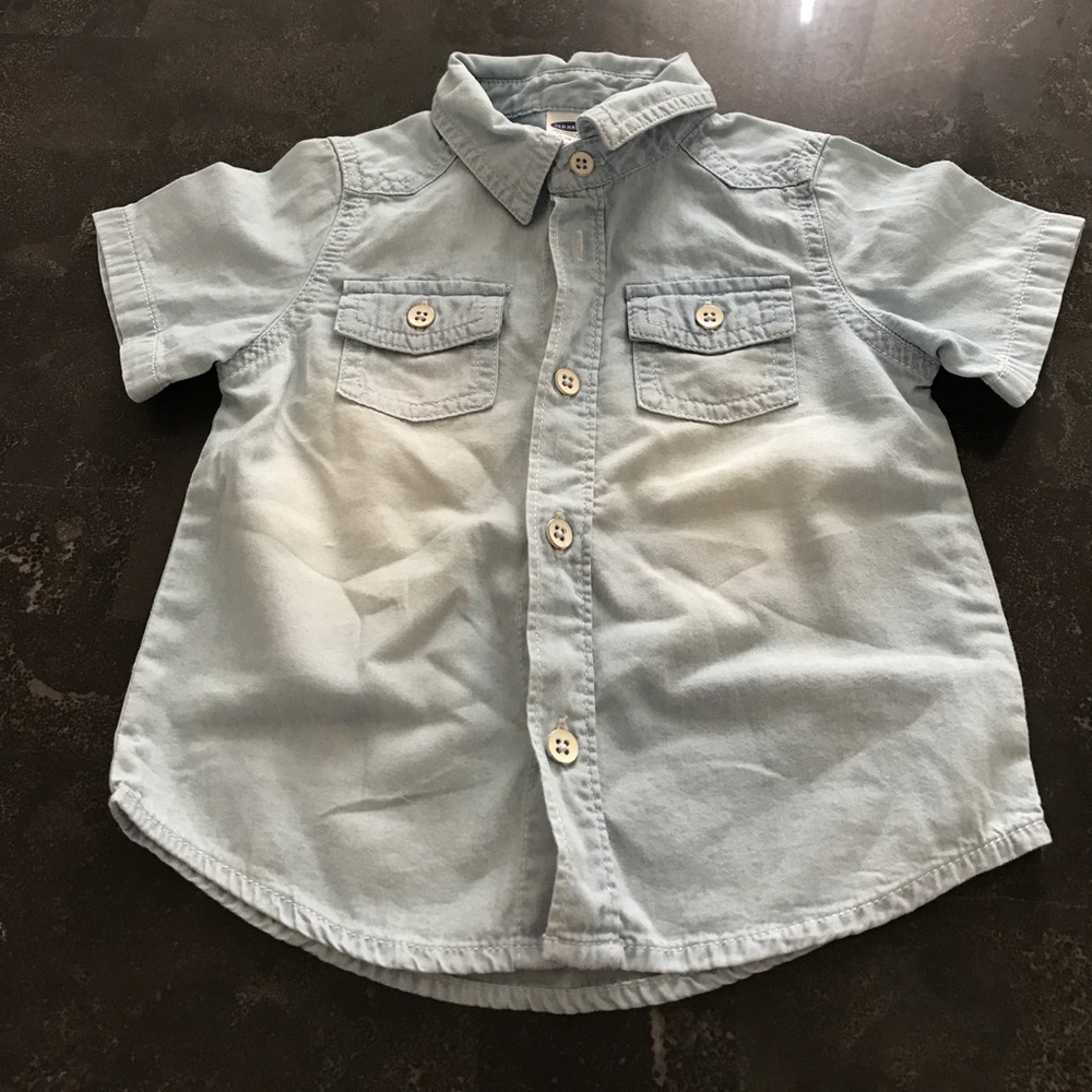 Old navy shirt