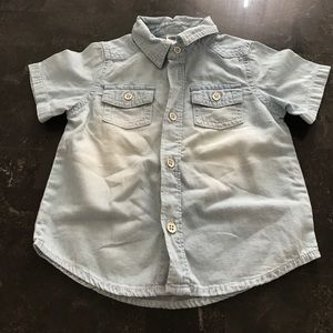 Old navy shirt