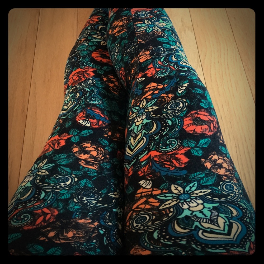 3 pack of OS LuLaRoe mystery leggings!