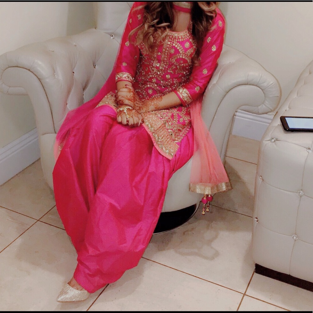 Shalwar Kameez, Pakistani/Bangladeshi/Indian dress