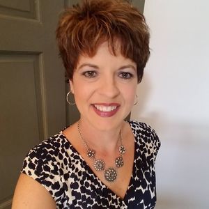 Meet your Posher, Pam