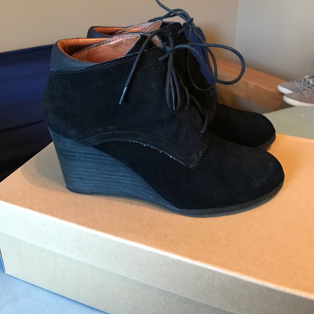 Lucky Brand Black Suede Sumba Bootie - Picture 1 of 4