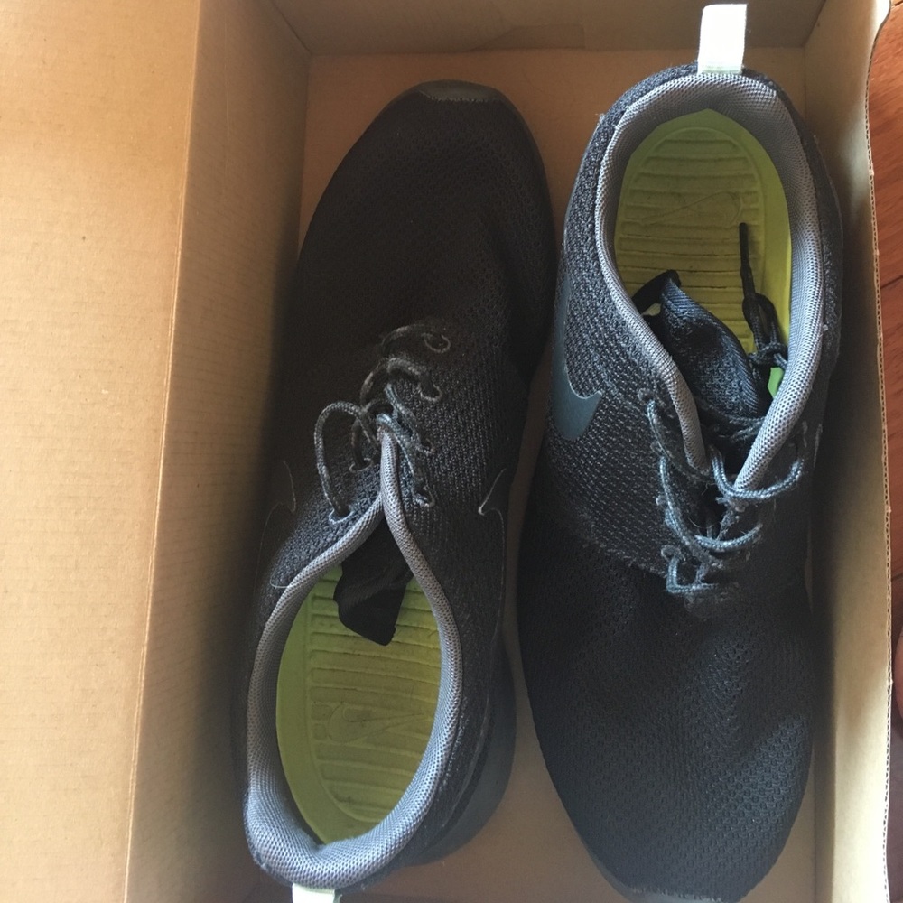 Nike Roshe boots