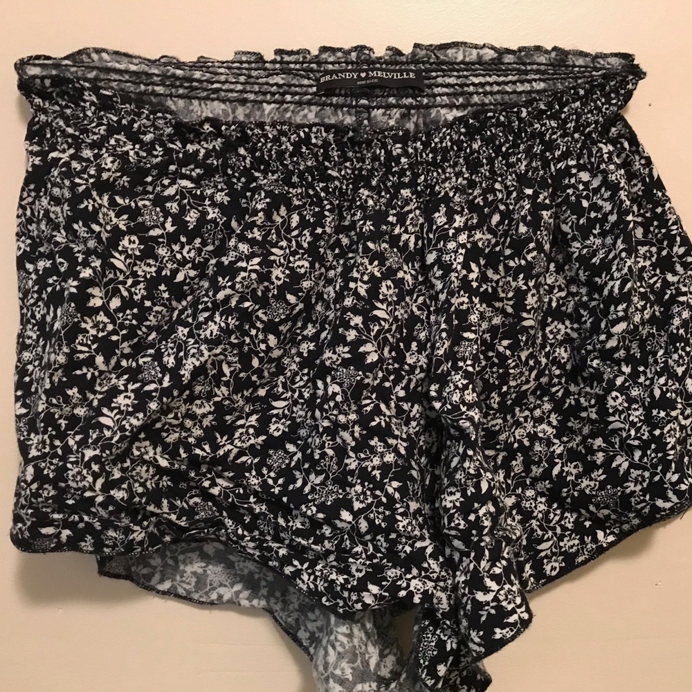 Brandy Melville Ross Shorts