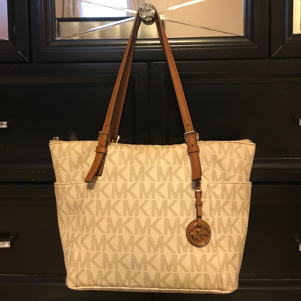 ❌SOLD❌ Michael Kors East West Top Zip Tote