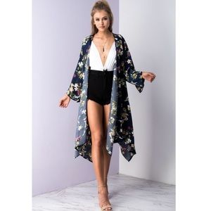CLOSING SALE! Beautiful floral kimono