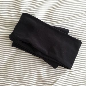 Uniqlo black tights