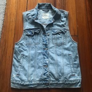 Classic jean vest! Classic jean vest!