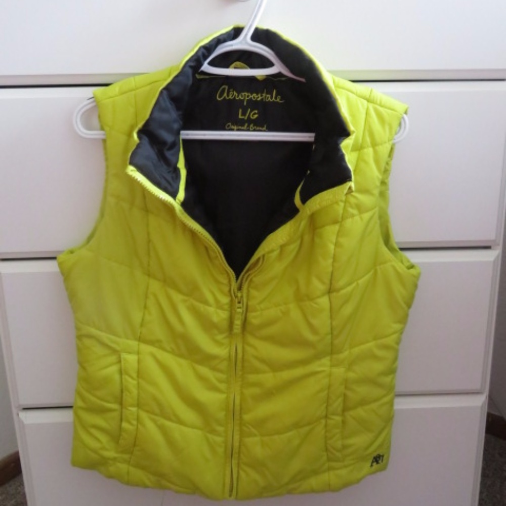 Aeropostle lime green vest
