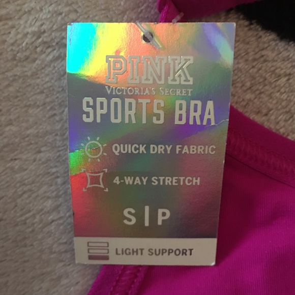 NWT Victoria's Secret Sports Bra - Picture 4 of 4