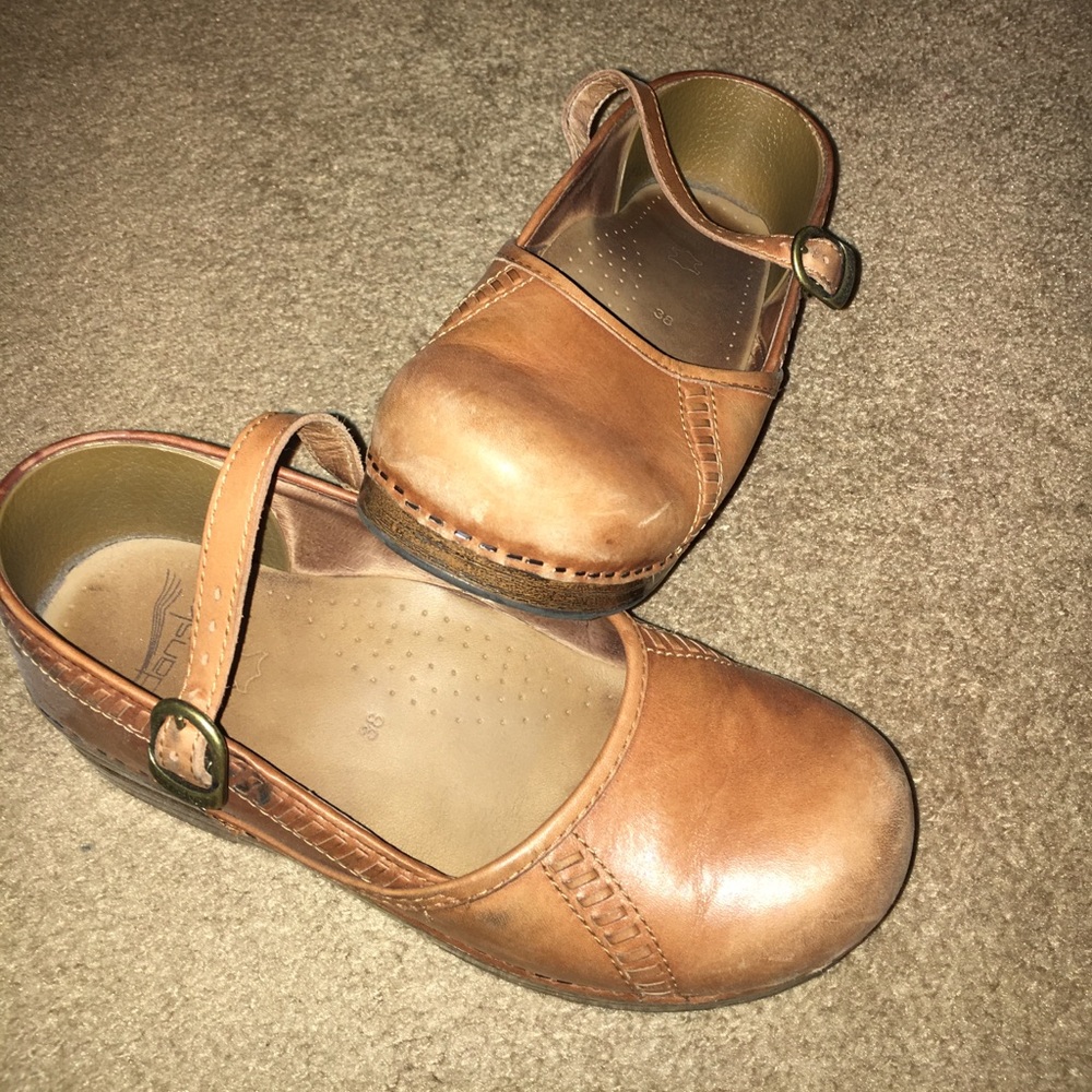Well loved Danskos