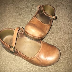 Well loved Danskos