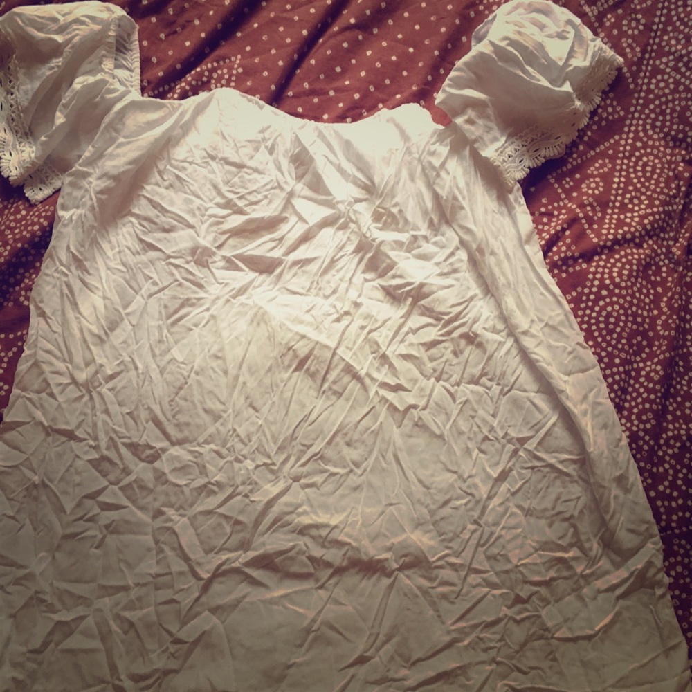 Boutique off the shoulder white dress-BNWT!!