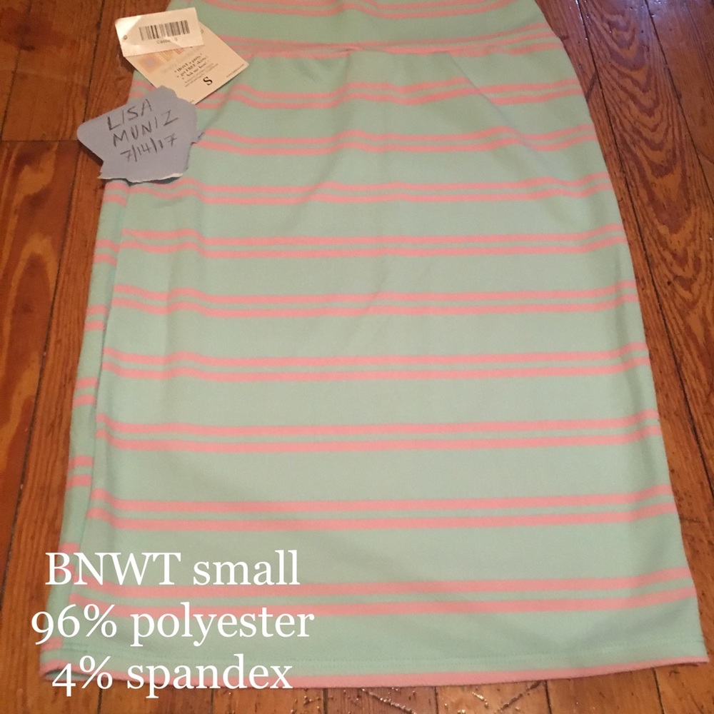 LuLaRoe small Cassie bnwt- cotton candy stripes