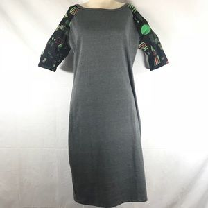 LulaRoe Gray dress with geometric print sleeve.