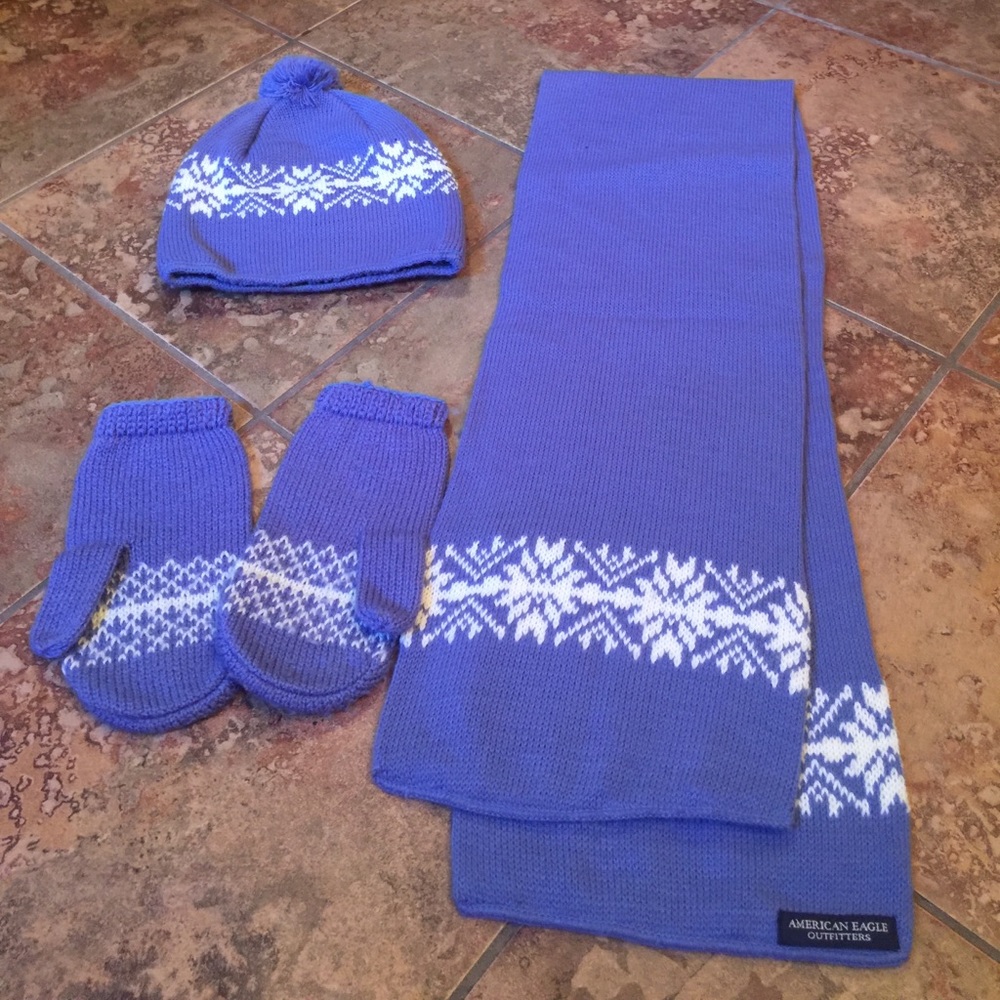 American Eagle Hat, Scarf, & Mittens