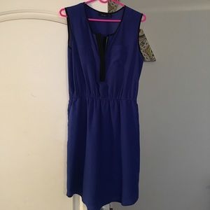 Blue dress with zipper