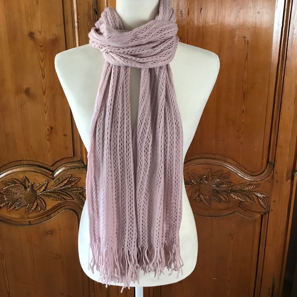 Loose Knit Dusty Pink Scarf - Picture 2 of 5