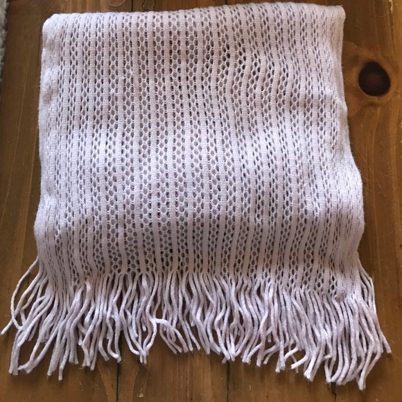 Loose Knit Dusty Pink Scarf - Picture 4 of 5