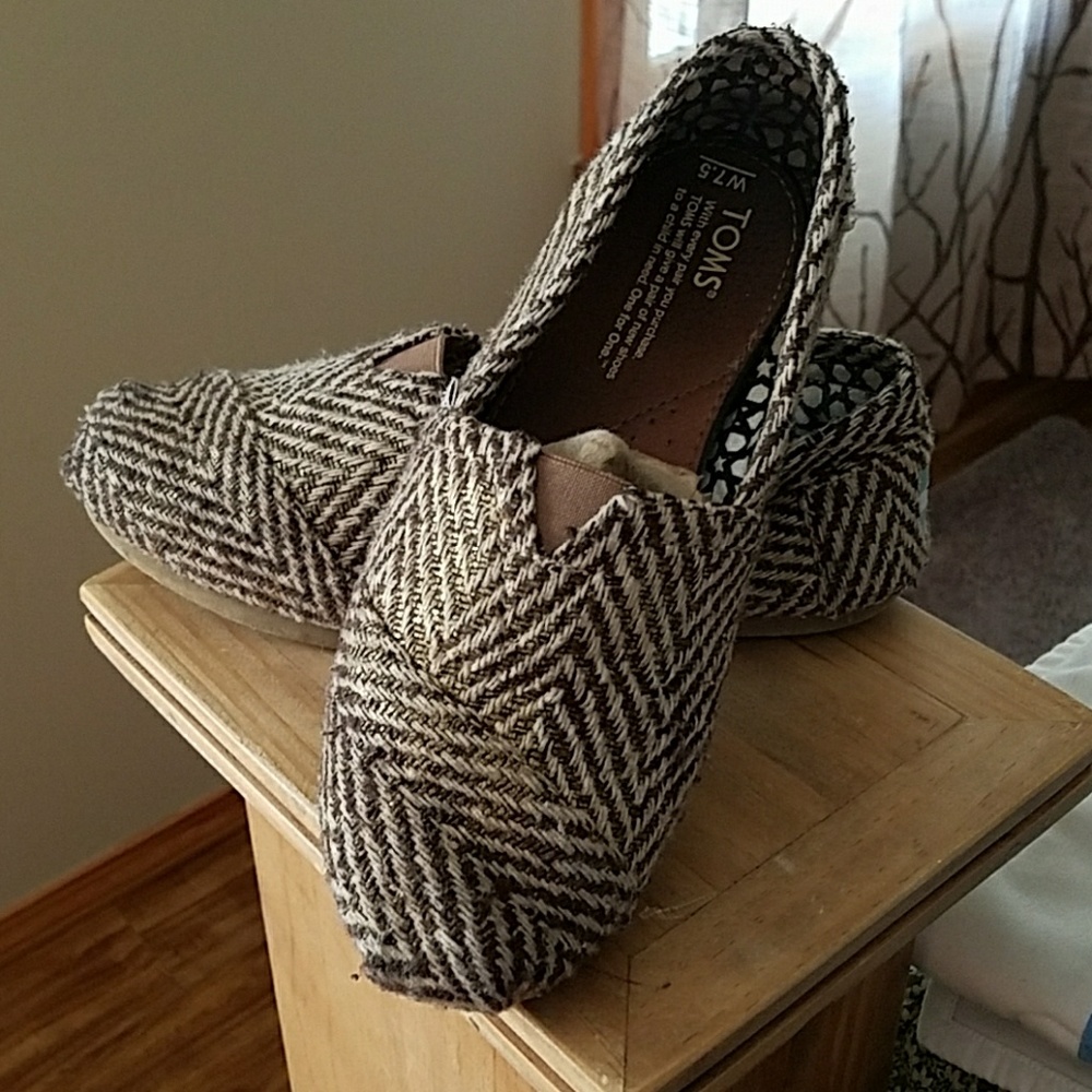 TOMS