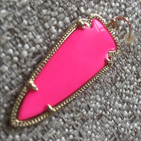 SOLD 🎉HP🎉 10/25 Kendra Scott neon pink skylars - Picture 3 of 4