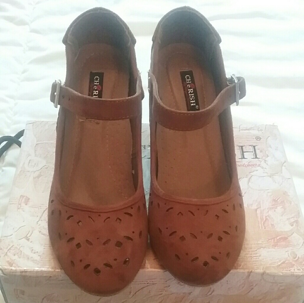 NIB Camel Wedges Size 8 Shoe