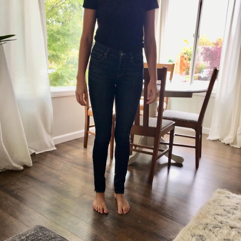 Size 26 High Waisted Paige Jeans w/Ankle Zippers