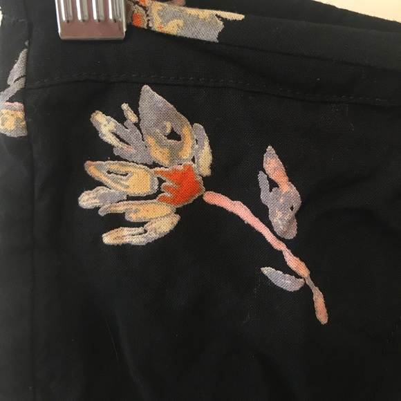 Kimichi Blue Urban Outfitters floral wrap shorts 0 - Picture 4 of 4