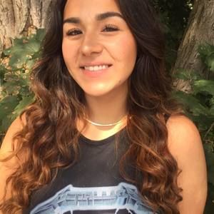 Meet your Posher, Mia