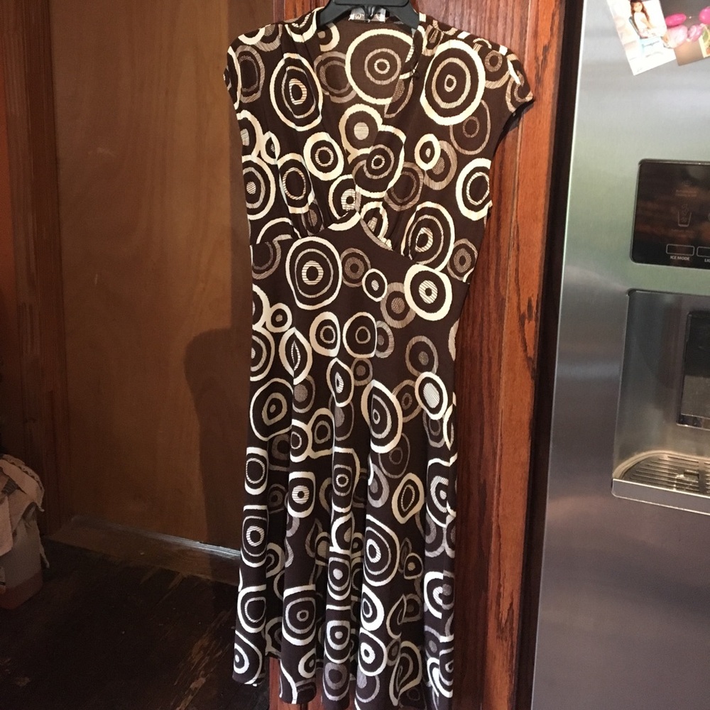 Sleeveless dress