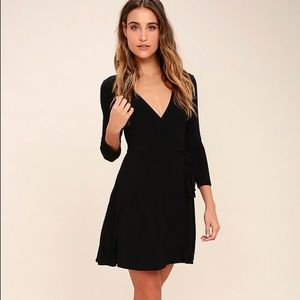 Lulu's Twirl-Worthy Black Wrap Dress