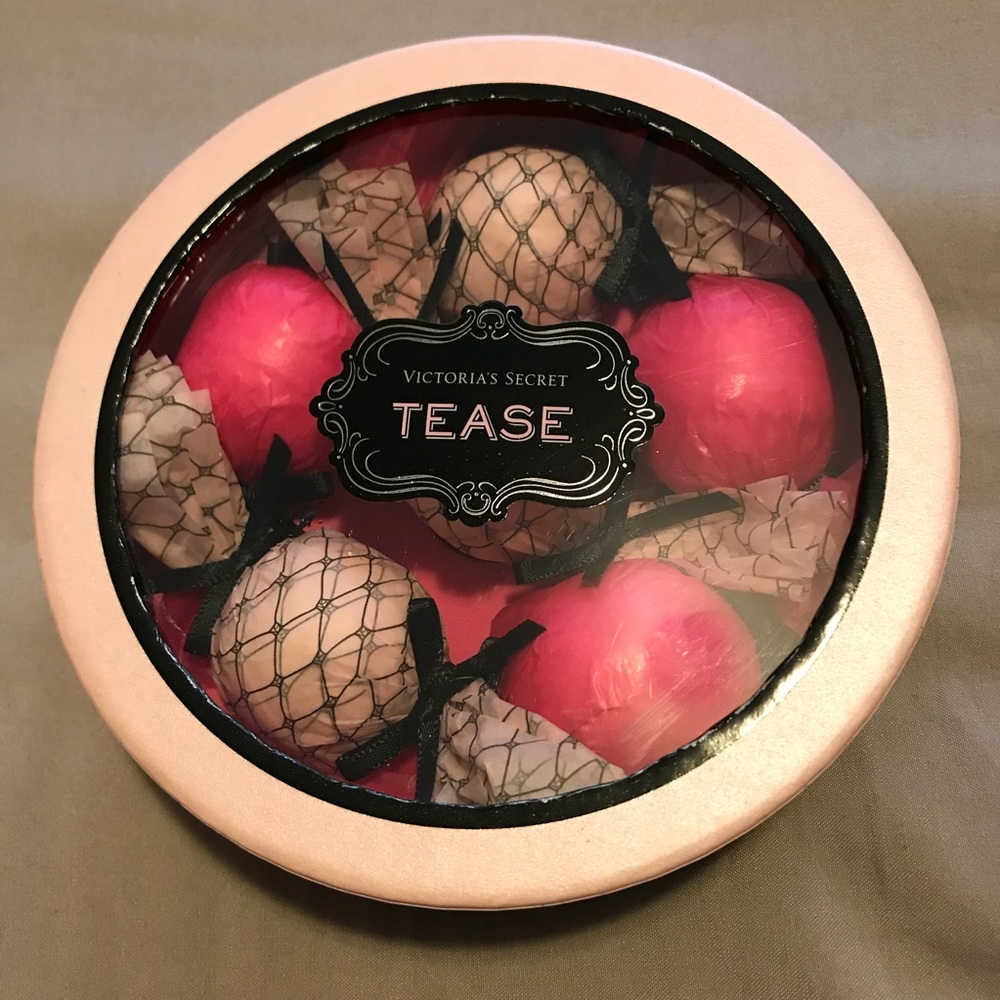 Victoria’s Secret Tease Bath Bombs