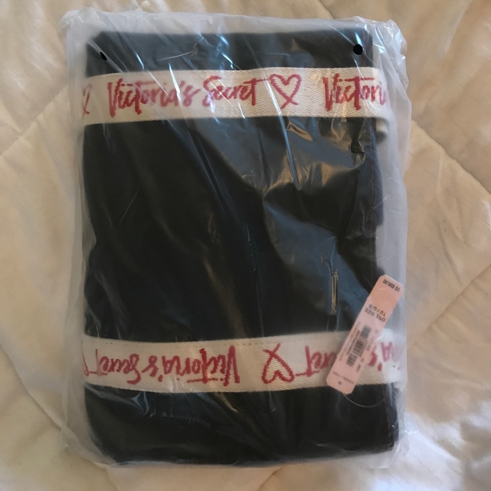 Victoria's Secret tote bag
