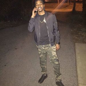 Meet your Posher, Nino