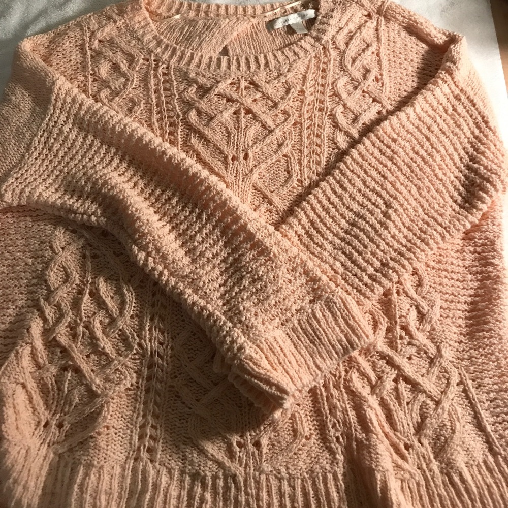 Shell pink sweater with back ribbon ties