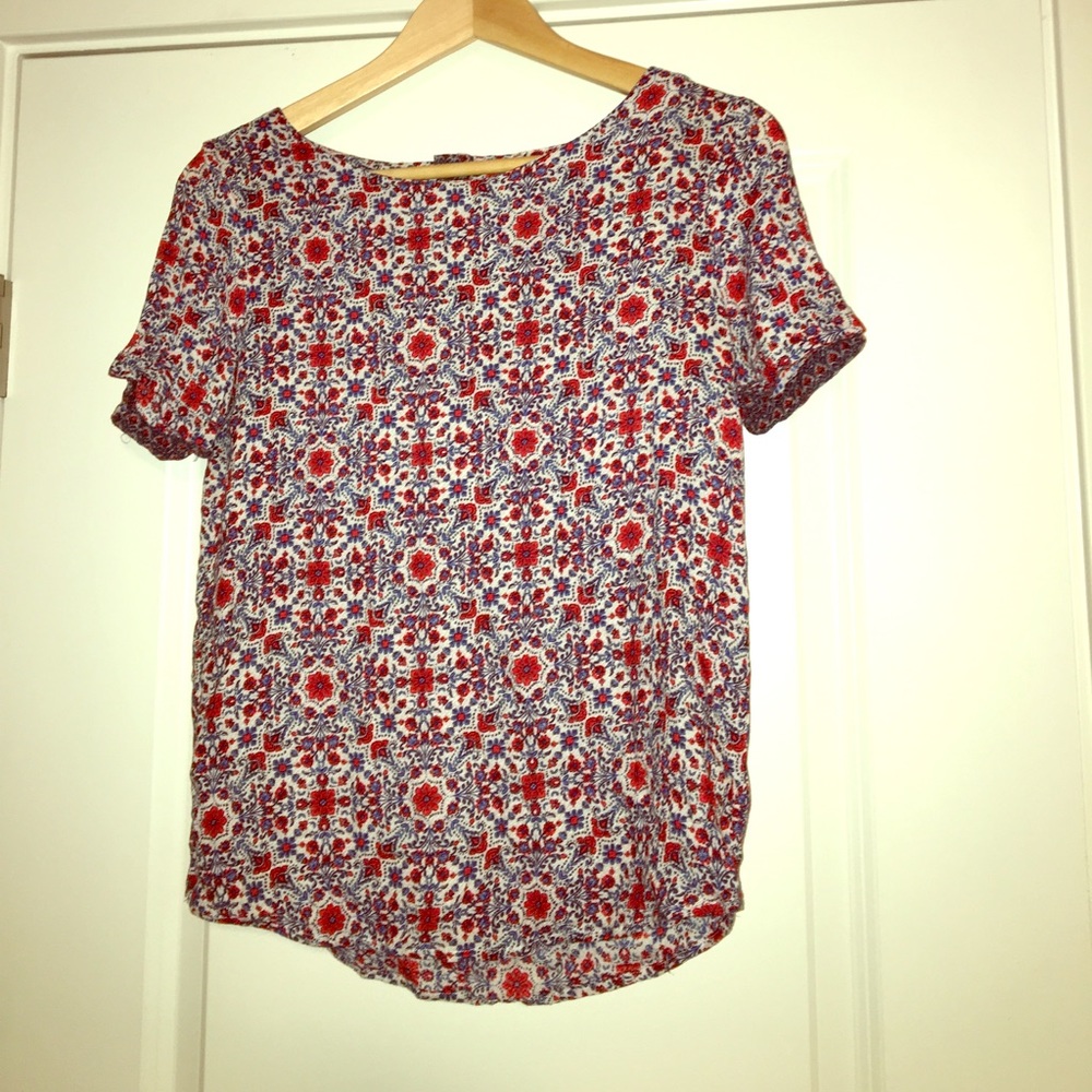 Paisley top with zippered back.