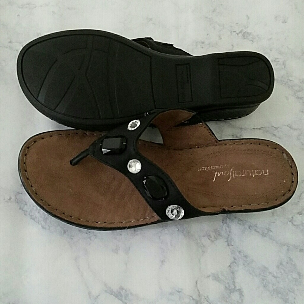 Naturalizer thong sandal