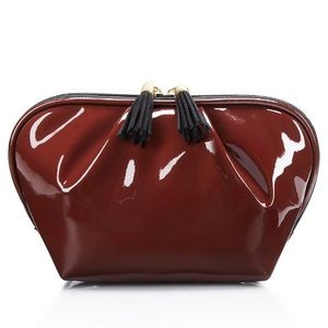 🥀 🆕 • burgundy tassel clutch 🥀