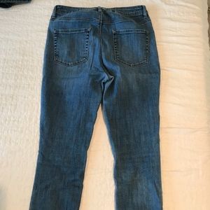 Bullhead high waisted ripped jeans