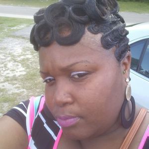 Meet your Posher, Nikia