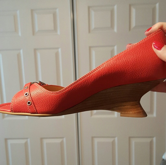 Franco Sarto Red Wedges - Picture 4 of 4