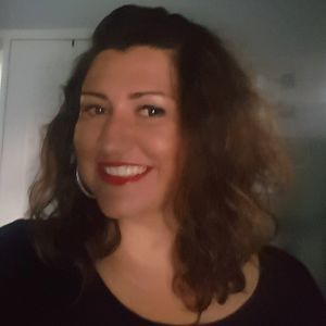 Meet your Posher, Azra