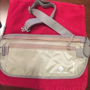 Eagle creek RFID Blocker Deluxe Money Belt